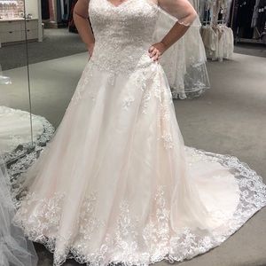 Wedding dress